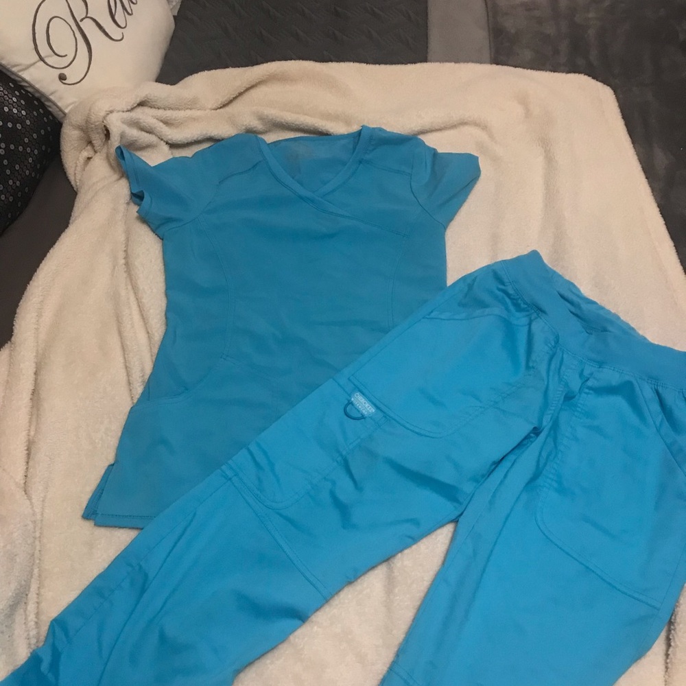 Cherokee Scrub Sets In Various Colors - image 4